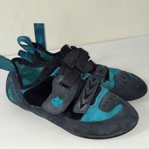 Evolv Kira Climbing Shoes Sz 9